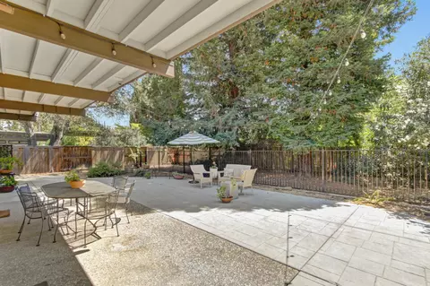 Exterior - 1014 Radcliffe Dr, Davis, CA 95616 photo 4 of 15