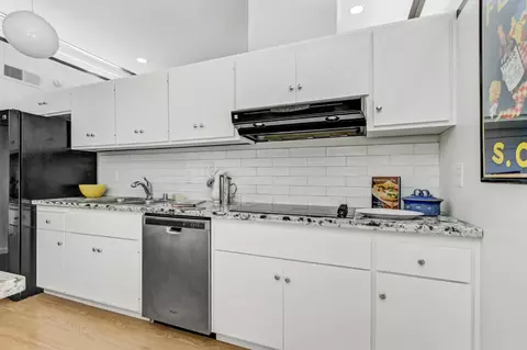 Kitchen - 1014 Radcliffe Dr, Davis, CA 95616 photo 2 of 6
