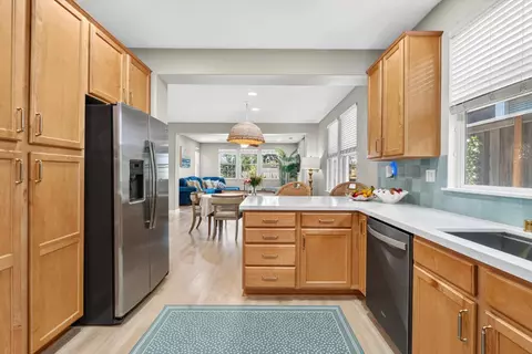 Kitchen - 933 Campfire Cir, Rocklin, CA 95765 photo 3 of 3