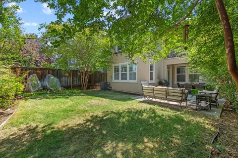 Exterior - 933 Campfire Cir, Rocklin, CA 95765 photo 5 of 6