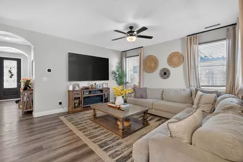 Other - 897 Gunnison Dr, Madera, CA 93638 photo 3 of 7