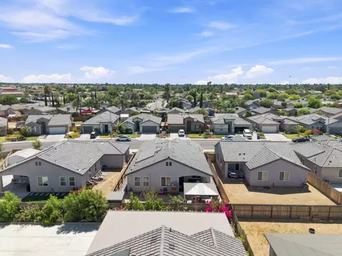 View/Area - 897 Gunnison Dr, Madera, CA 93638 photo 9 of 11