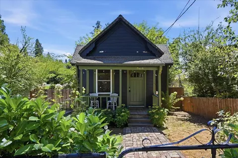 Exterior - 623 Brighton St, Grass Valley, CA 95945 photo 2 of 10