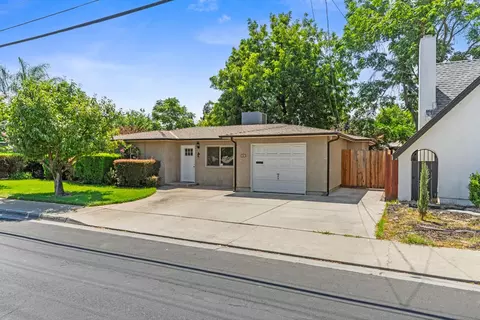 Exterior - 158 E Coolidge Ave, Modesto, CA 95350 photo 7 of 8