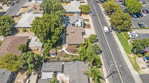 View/Area - 158 E Coolidge Ave, Modesto, CA 95350 photo 5 of 7