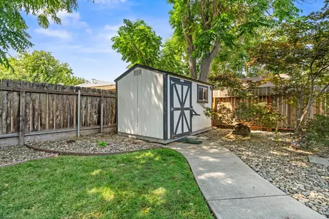 Exterior - 158 E Coolidge Ave, Modesto, CA 95350 photo 4 of 8