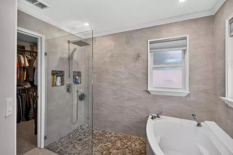 Bath - 4500 Longhorn St, Carmichael, CA 95608 photo 7 of 8