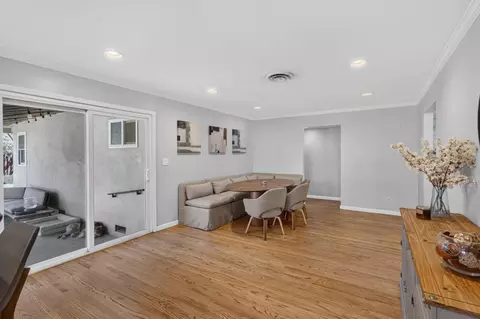 Dining - 4500 Longhorn St, Carmichael, CA 95608 photo 3 of 4