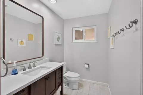 Bath - 4500 Longhorn St, Carmichael, CA 95608 photo 1 of 8