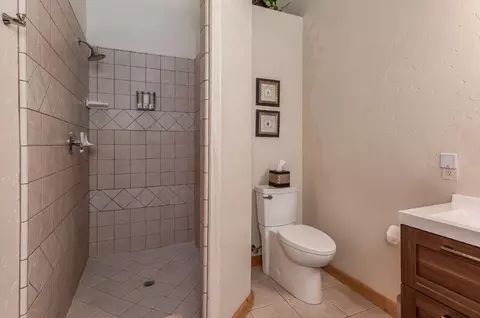 Bath - 1343 Oak Cir, Arnold, CA 95223 photo 2 of 9