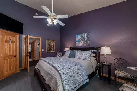 Bedroom - 1343 Oak Cir, Arnold, CA 95223 photo 2 of 6