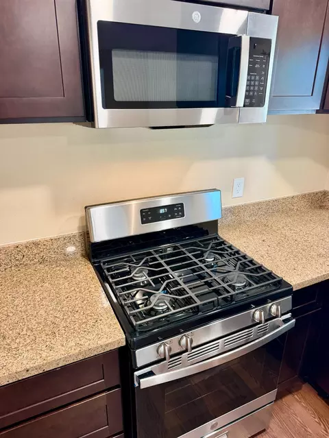 Kitchen - 1117 Manor Dr, Modesto, CA 95351 photo 3 of 4