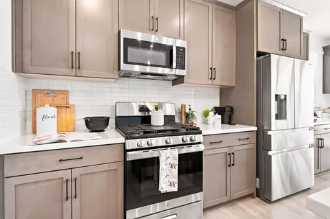 Kitchen - 547 Estancia St, Lathrop, CA 95330 photo 2 of 7
