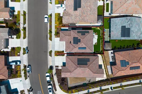 View/Area - 547 Estancia St, Lathrop, CA 95330 photo 3 of 7
