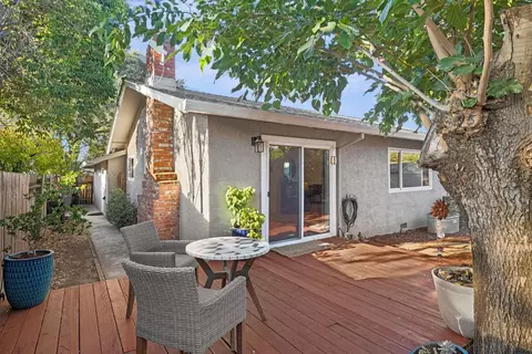 Exterior - 2420 Temple Dr, Davis, CA 95618 photo 4 of 12