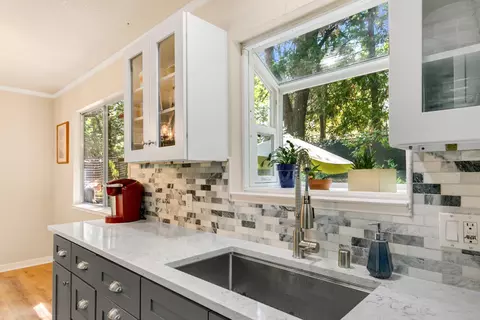 Kitchen - 3044 Evergreen Ct, Georgetown, CA 95634 photo 6 of 6