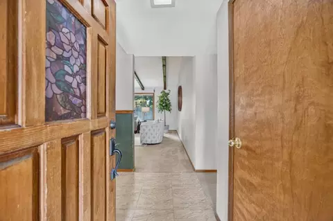 Entry Way - 5522 Engle Rd, Carmichael, CA 95608 photo 2 of 4