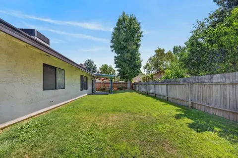 Exterior - 5522 Engle Rd, Carmichael, CA 95608 photo 3 of 3
