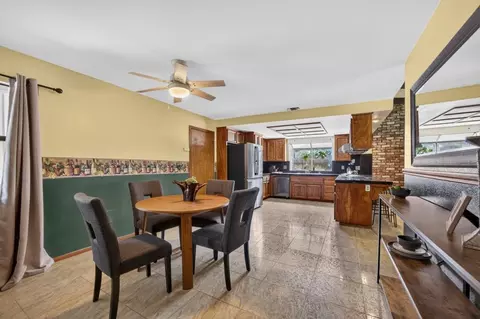 Dining - 5522 Engle Rd, Carmichael, CA 95608 photo 6 of 8