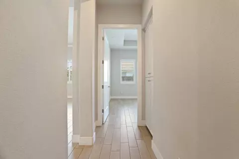 Entry Way - 2269 Canard Pl, Manteca, CA 95337 photo 5 of 7