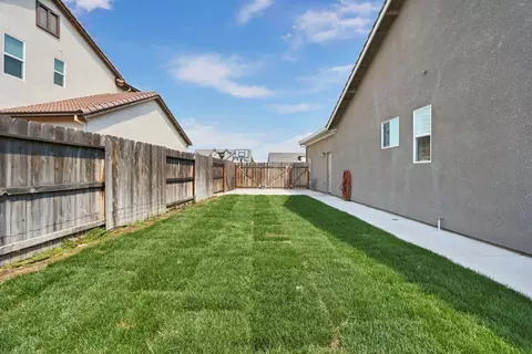 Exterior - 2269 Canard Pl, Manteca, CA 95337 photo 13 of 15
