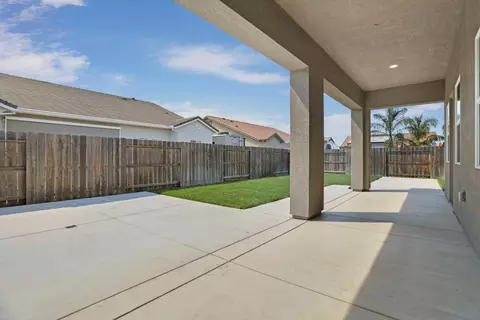 Exterior - 2269 Canard Pl, Manteca, CA 95337 photo 7 of 15