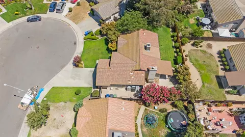 View/Area - 352 Crowley Dr, Turlock, CA 95382 photo 5 of 6