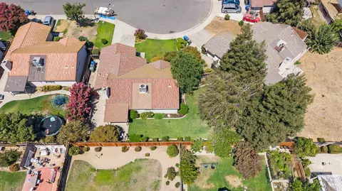 View/Area - 352 Crowley Dr, Turlock, CA 95382 photo 4 of 6