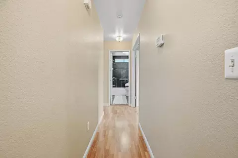 Entry Way - 352 Crowley Dr, Turlock, CA 95382 photo 4 of 4