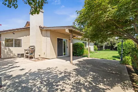Exterior - 352 Crowley Dr, Turlock, CA 95382 photo 4 of 8