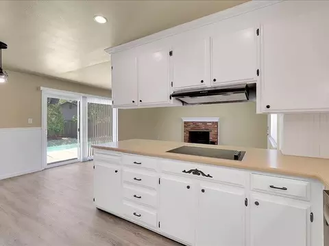 Kitchen - 5274 Heritage Dr, Carmichael, CA 95608 photo 2 of 5