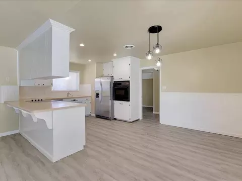 Kitchen - 5274 Heritage Dr, Carmichael, CA 95608 photo 5 of 5