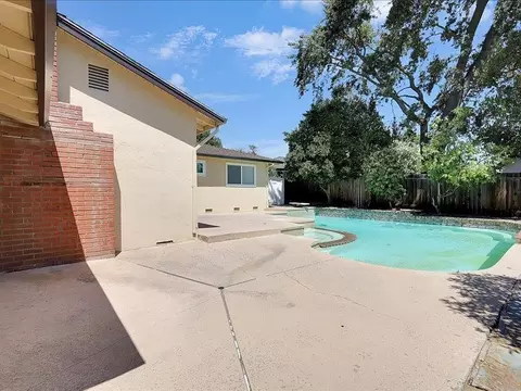 Exterior - 5274 Heritage Dr, Carmichael, CA 95608 photo 9 of 11