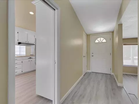 Entry Way - 5274 Heritage Dr, Carmichael, CA 95608 photo 1 of 3
