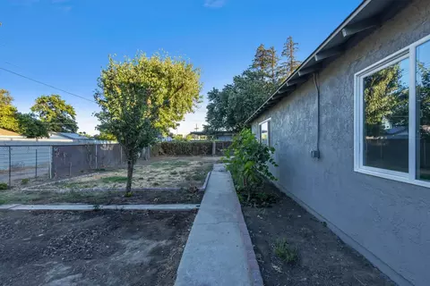 Exterior - 4825 Second St, Modesto, CA 95357 photo 3 of 6