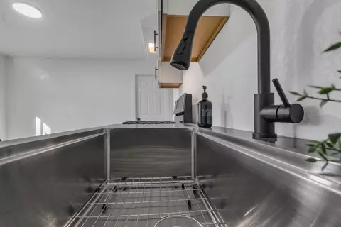 Kitchen - 4825 Second St, Modesto, CA 95357 photo 12 of 12