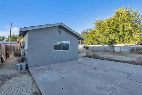 Exterior - 4825 Second St, Modesto, CA 95357 photo 5 of 6