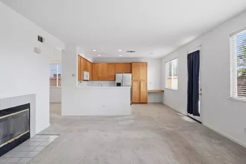 Living - 442 Olivine Ave, Lathrop, CA 95330 photo 5 of 5