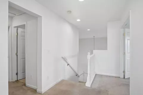 Entry Way - 442 Olivine Ave, Lathrop, CA 95330 photo 4 of 6