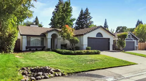 Exterior - 4623 Durham Rd, Rocklin, CA 95765 photo 3 of 7