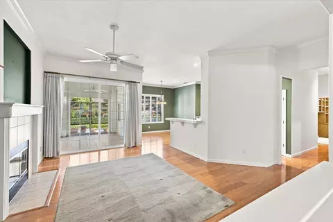 Living - 2823 Springfield Dr, Rocklin, CA 95765 photo 5 of 5