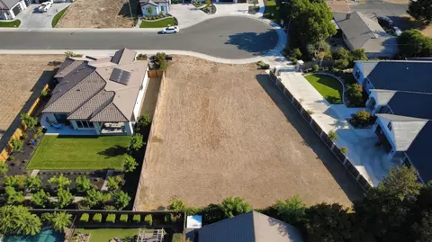 2425 Interlaken Ct, Lodi, CA 95242 photo 3