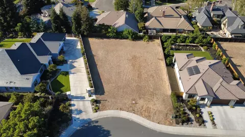 2425 Interlaken Ct, Lodi, CA 95242 photo 2
