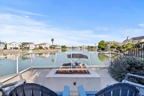 4803 Windsong St, Sacramento, CA 95834