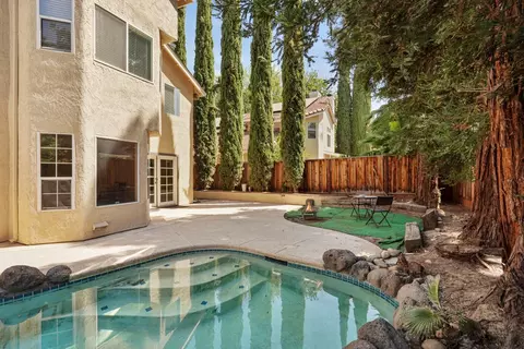 Exterior - 1530 Locust Dr, Tracy, CA 95376 photo 11 of 11