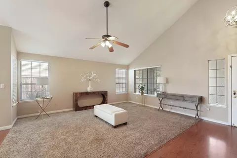 Living - 1530 Locust Dr, Tracy, CA 95376 photo 2 of 5
