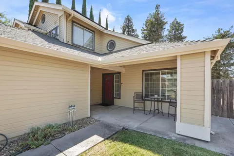 Exterior - 1530 Locust Dr, Tracy, CA 95376 photo 3 of 11