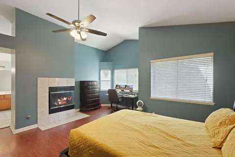 Bedroom - 1530 Locust Dr, Tracy, CA 95376 photo 3 of 4