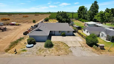 2137 Holcomb Ave, Yuba City, CA 95993