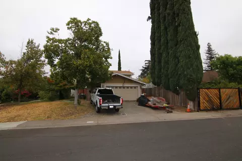 5018 Rimwood Dr, Fair Oaks, CA 95628